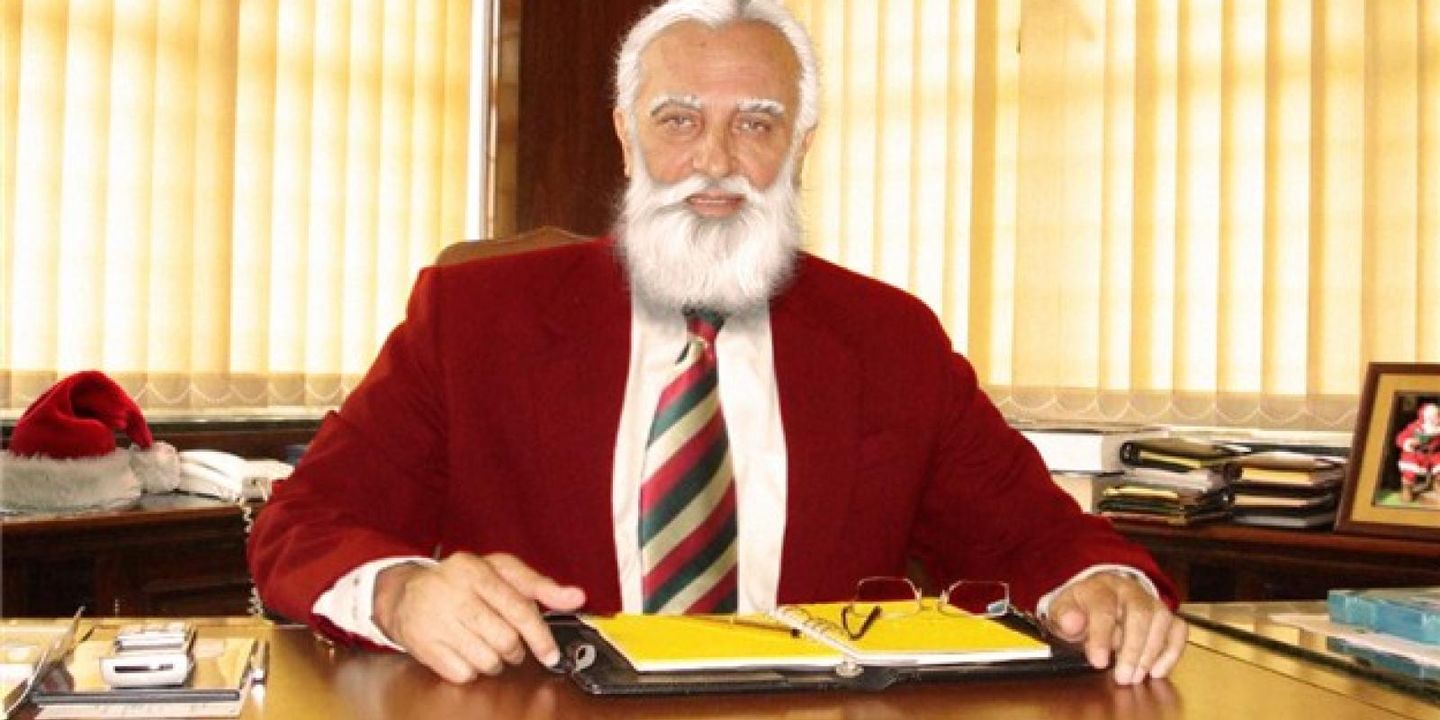 Santa, All I Want for Christmas is a New Ceo (and Better Compensation Plan)