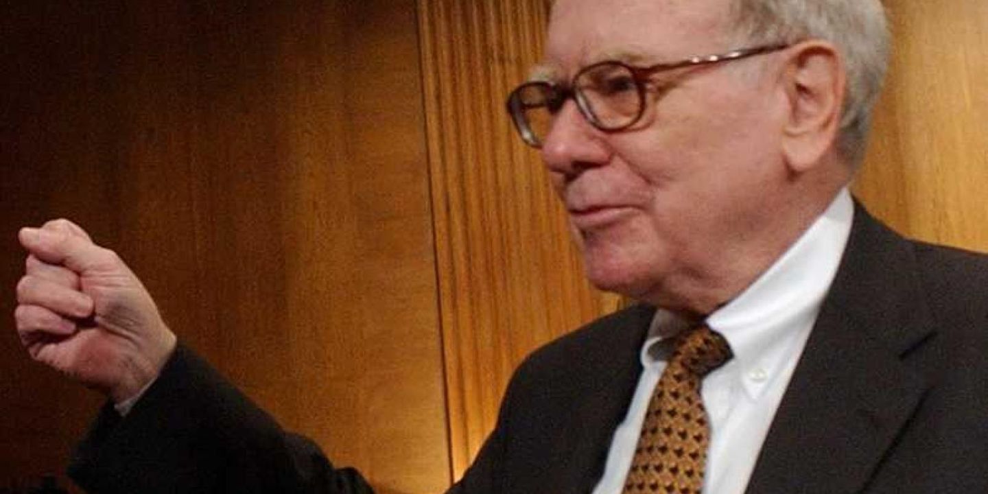 Why You Can’t Invest Like Warren Buffett – and Shouldn’t Try