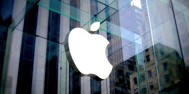 Apple Uses Trends to Adapt to Changing Customer Needs C4
