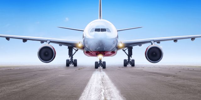 One airline gets it wrong, the other gets it right