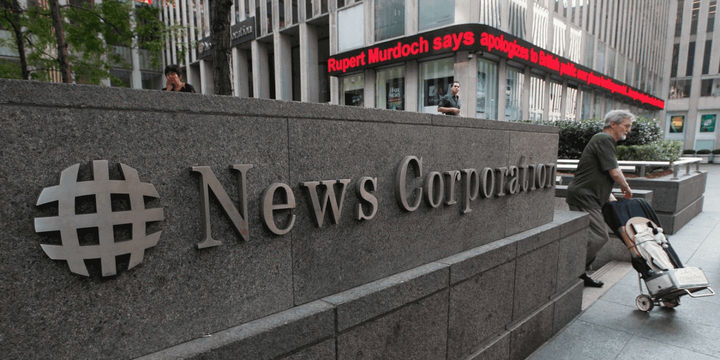Lost in the Swamp – Publishing – Random House, Tribune Corporation, News Corp.