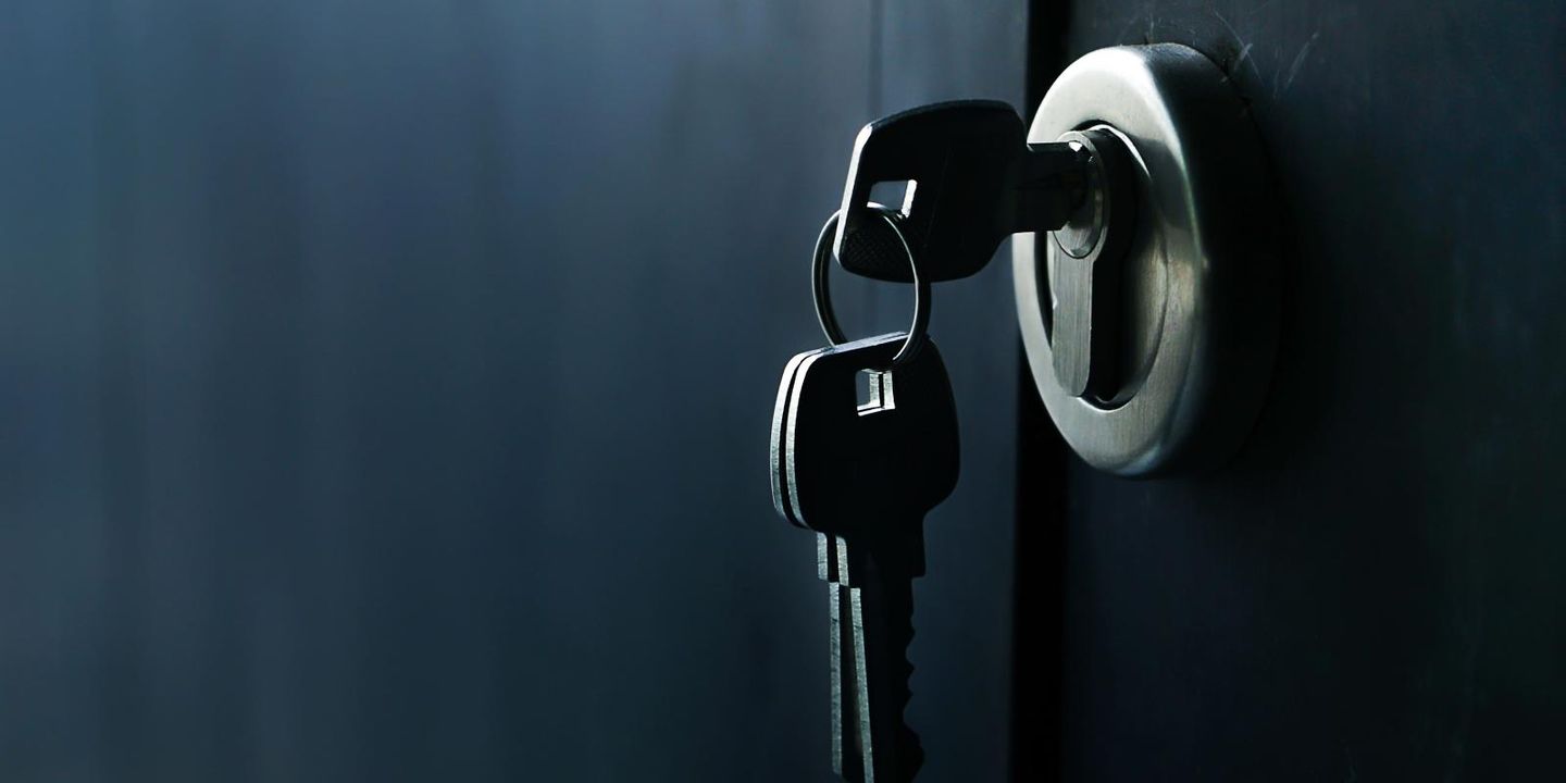 Unambiguous Lock-in