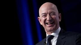 Leadership Matters – Ballmer Vs. Bezos